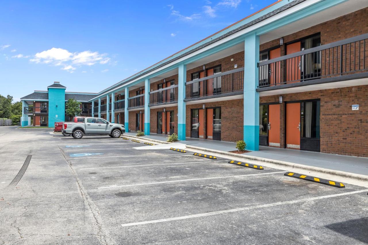 Garnet Inn & Suites, Morehead City Near Atlantic Beach מראה חיצוני תמונה