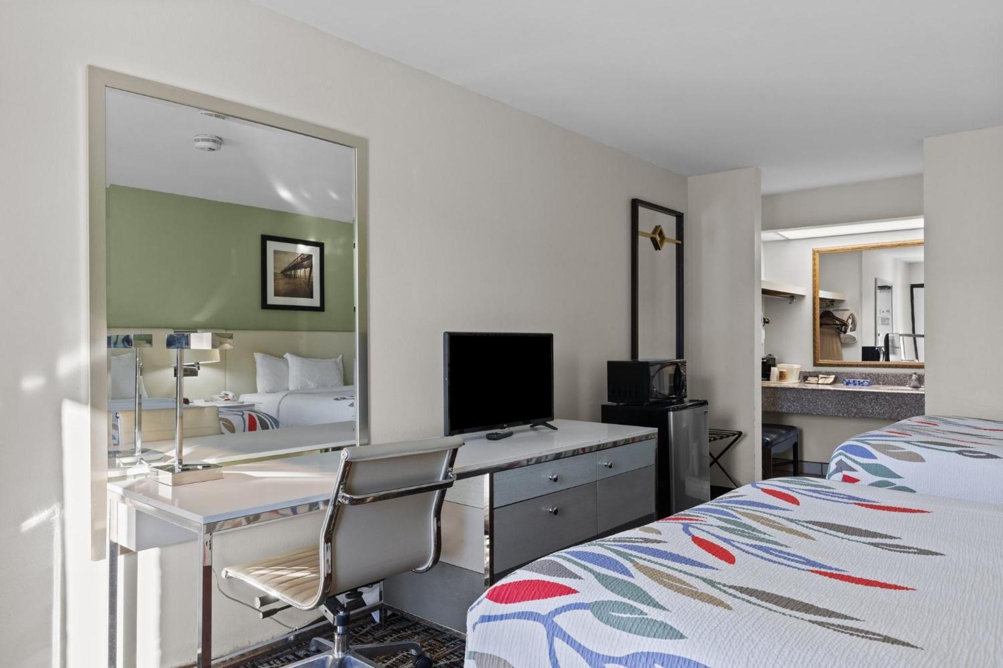 Garnet Inn & Suites, Morehead City Near Atlantic Beach מראה חיצוני תמונה